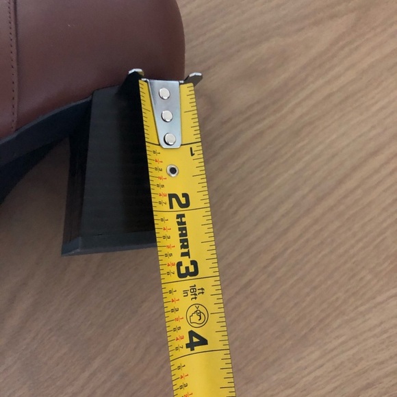 Liz Claiborne|NWOT Faux brown leather booties with chunky block heel•••Size 10W - Picture 12 of 12